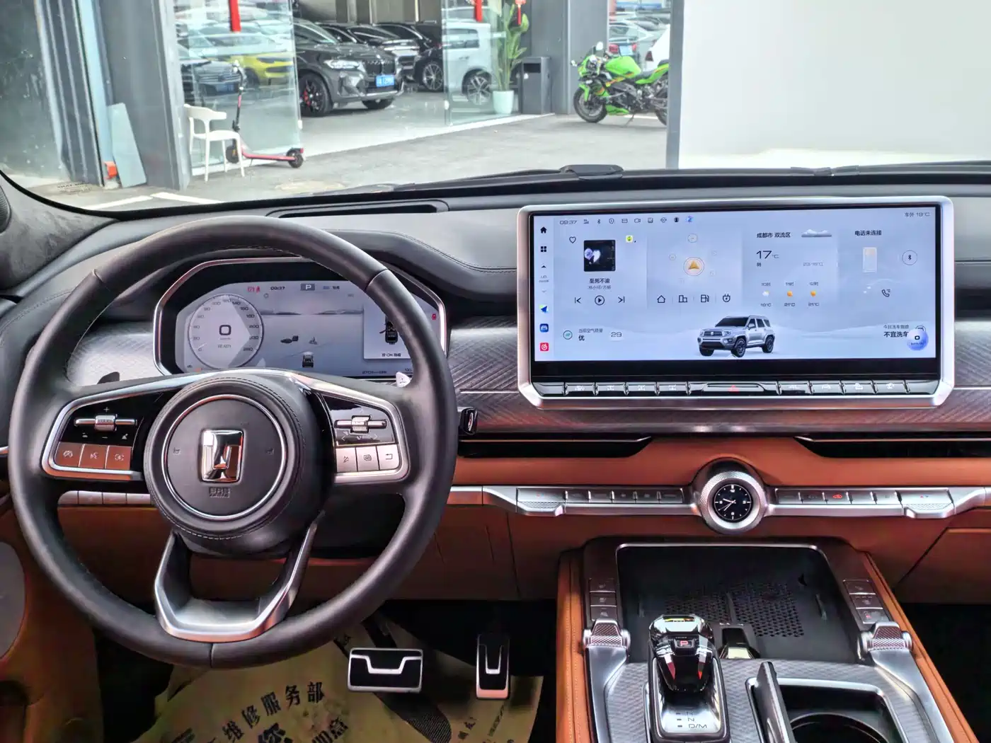 TANK TANK 700 NEW ENERGY