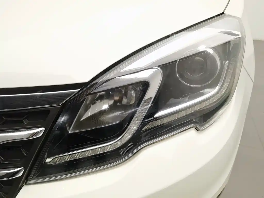 GAC Trumpchi Trumpchi GS5 Super 2014 2015 1.8T Automatic 2WD Elite