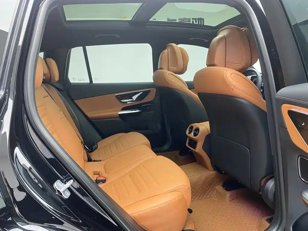 Mercedes-Benz GLC 2025 Model Year GLC 260 L 4MATIC Dynamic фото 24
