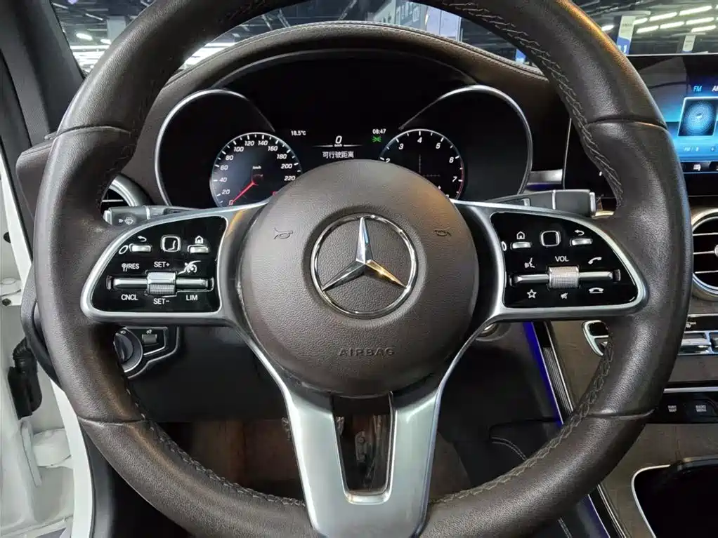 Mercedes-Benz GLC 2020 Facelift GLC 300 L 4MATIC Dynamic фото 7