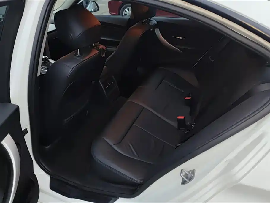 BMW 3 Series 2013 320i Fashion фото 11
