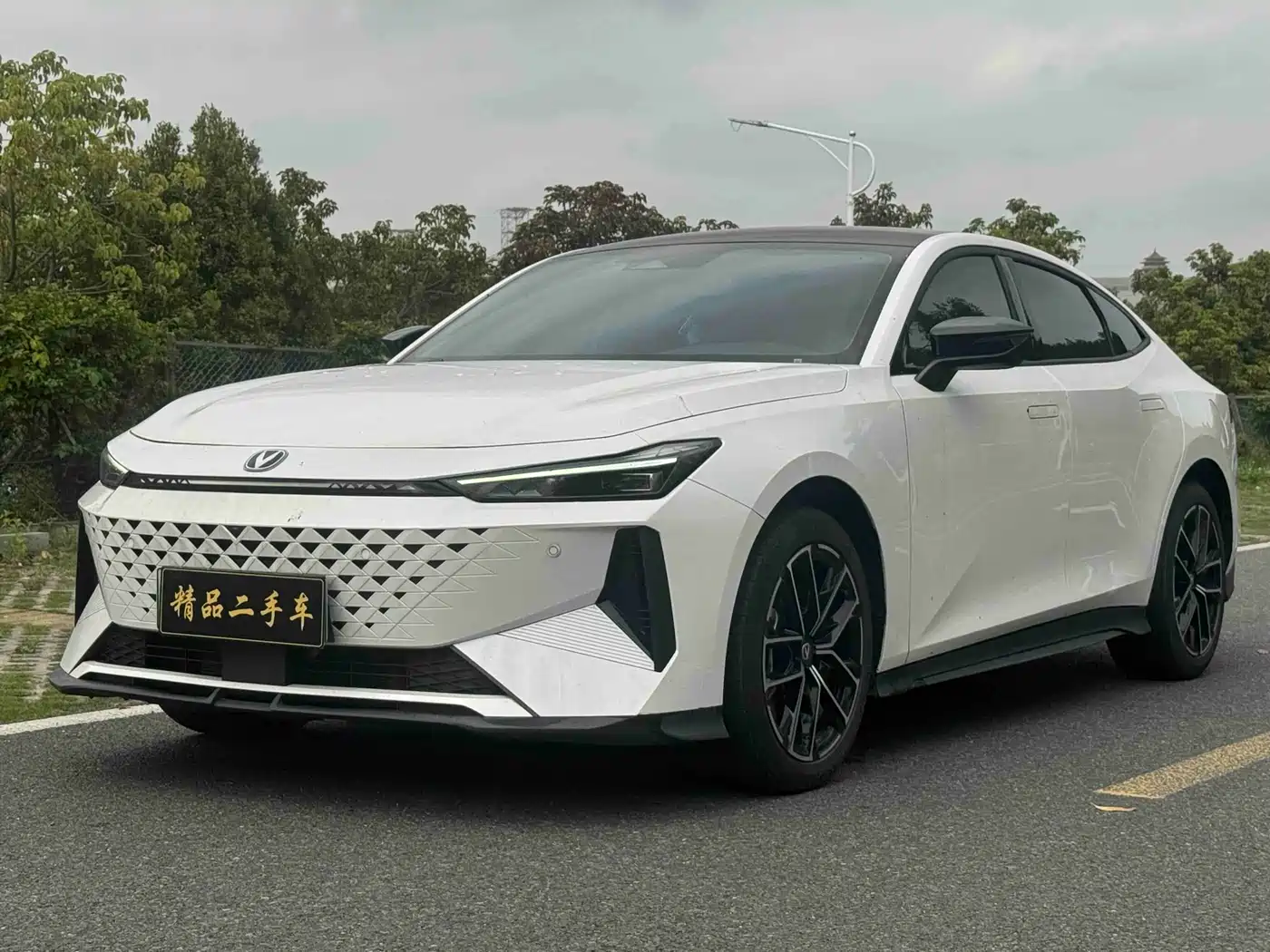 CHANGAN UNI V SMART IDD