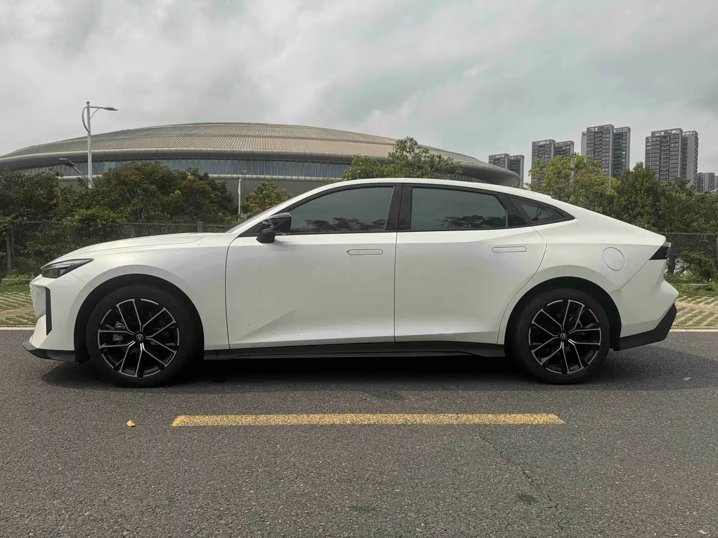 CHANGAN UNI V SMART IDD