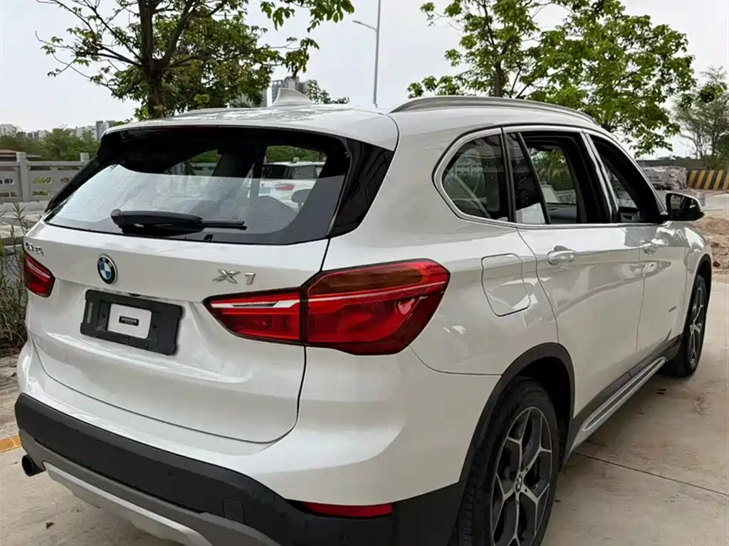 BMW X1 2016 sDrive18Li Luxury Model фото 5