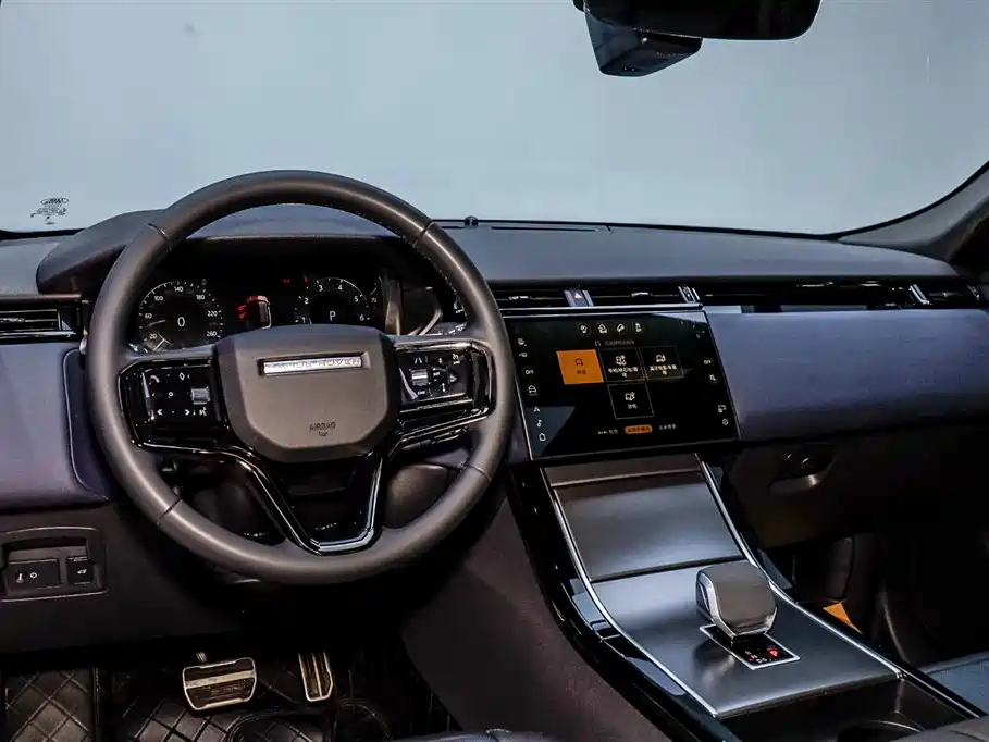 Land Rover Range Rover Velar 2024 Dynamic SE фото 24