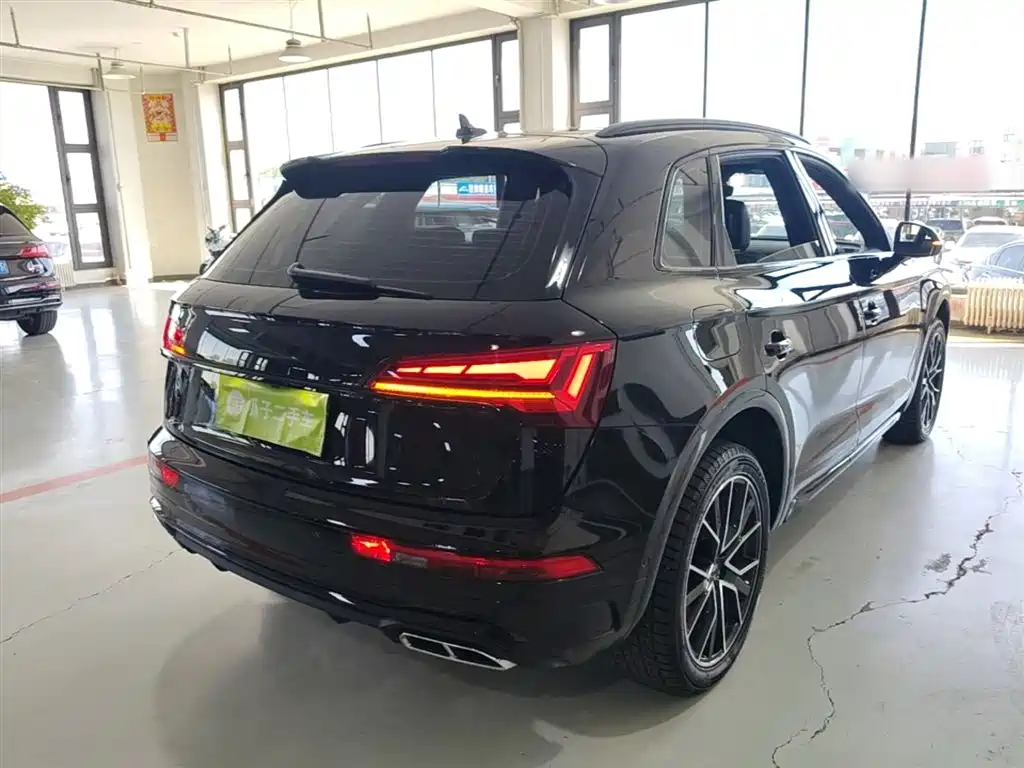 Audi Q5L 2024 Model 45 TFSI Luxury Dynamic фото 7
