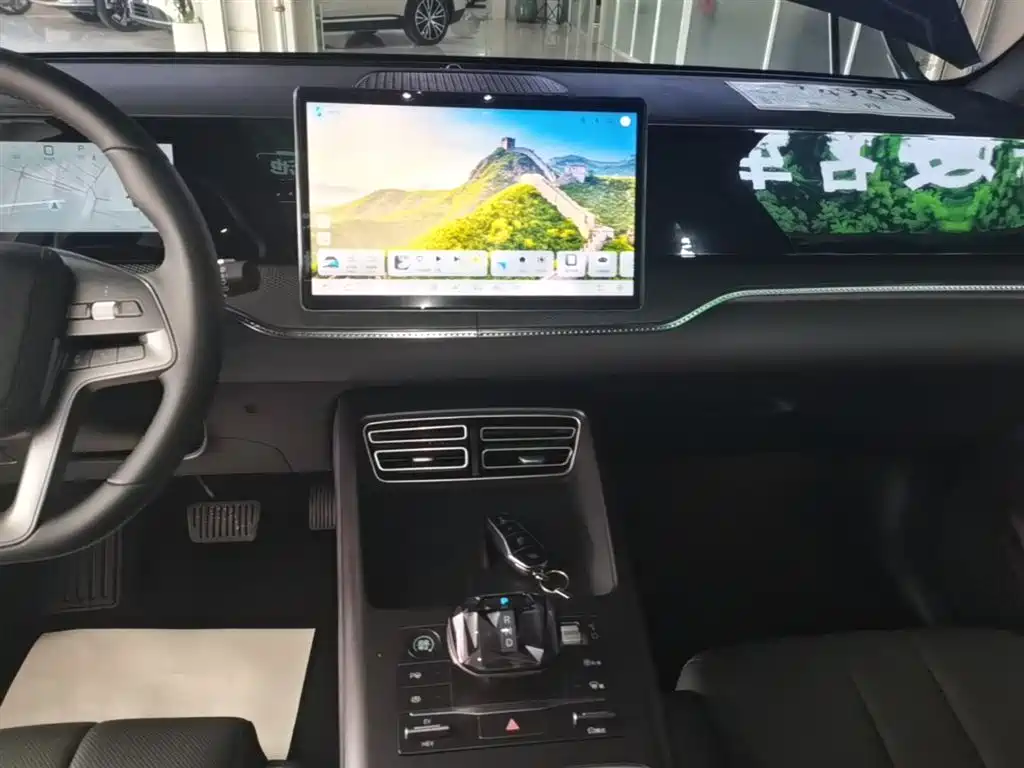 BYD Song Pro New Energy 2025 2nd Generation Smart Drive Edition DM-i 115KM Surpassing Type фото 13