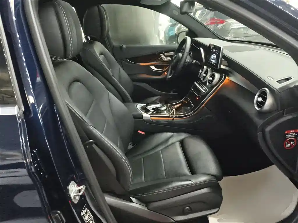 Mercedes-Benz GLC 2018 GLC 260 4MATIC Luxury фото 20