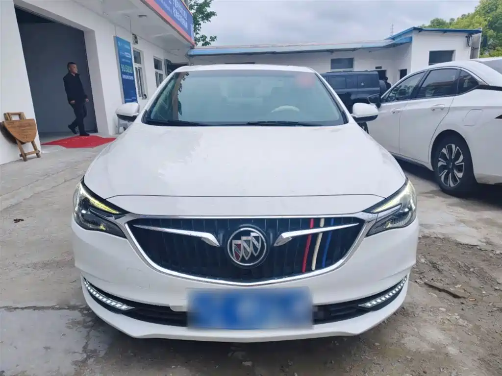 Buick Excelle 2018 15T Dual Clutch Elite (China V) фото 3