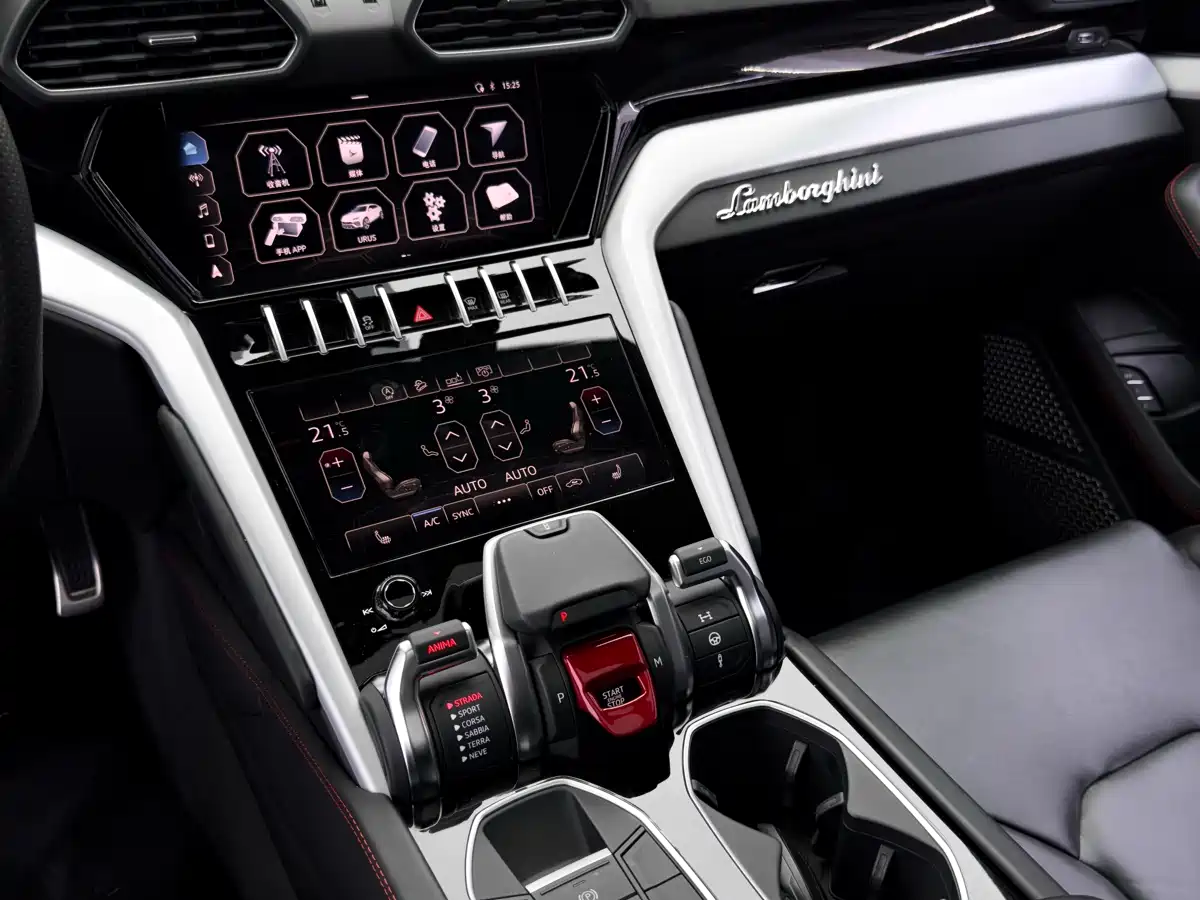 Lamborghini Urus 2021 4.0T V8 фото 24