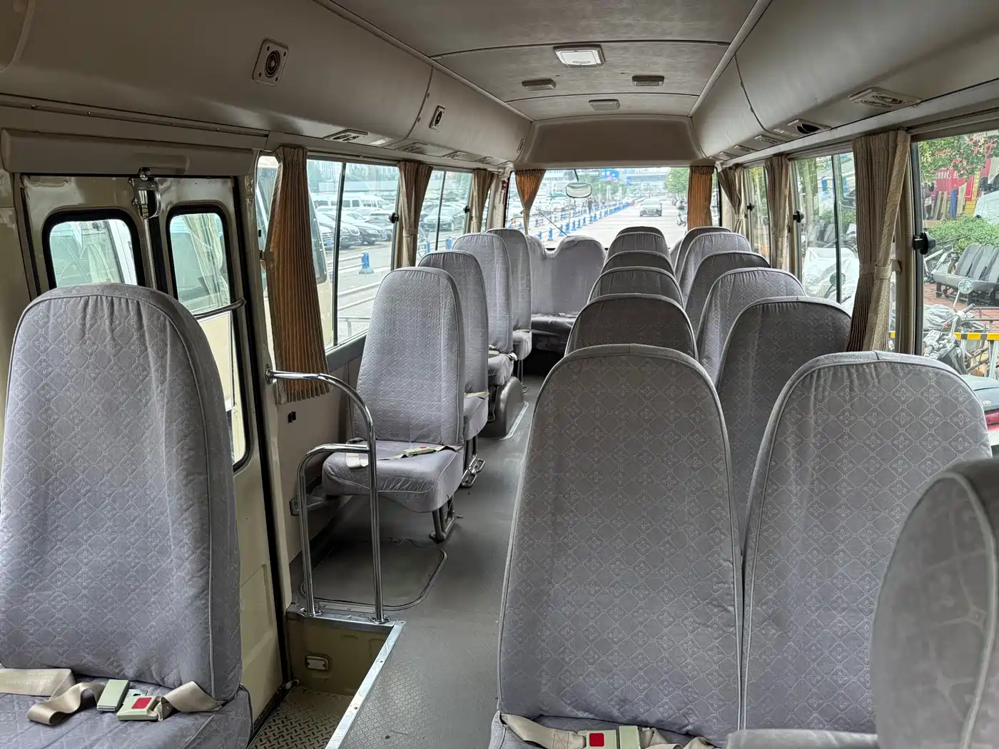 Toyota Coaster 2007 2.7L Gasoline Premium Upgrade Edition 23-seater фото 9
