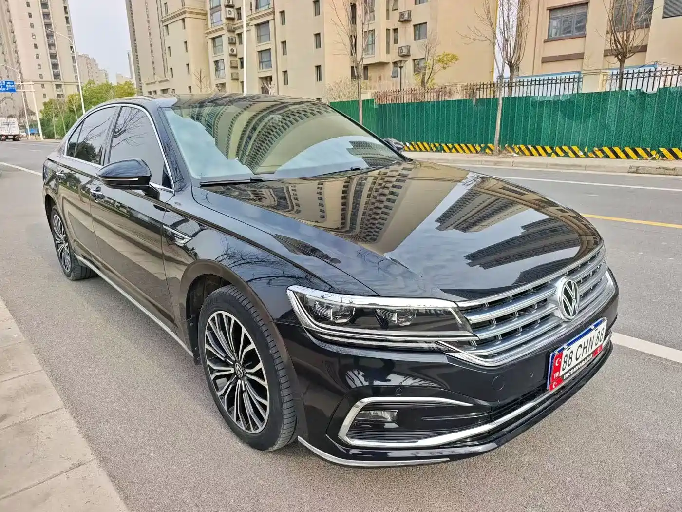 VOLKSWAGEN HUIANG