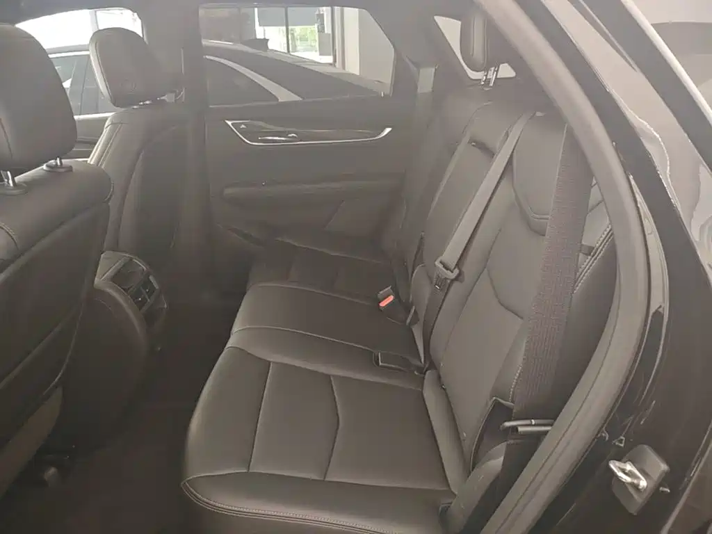 Photo 17 - Cadillac XT5