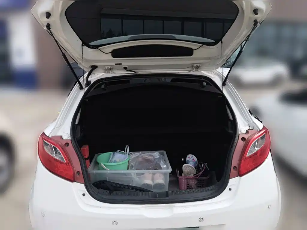 Mazda 2 2014 2012 Hatchback Dynamic 1.5L Automatic Value Edition