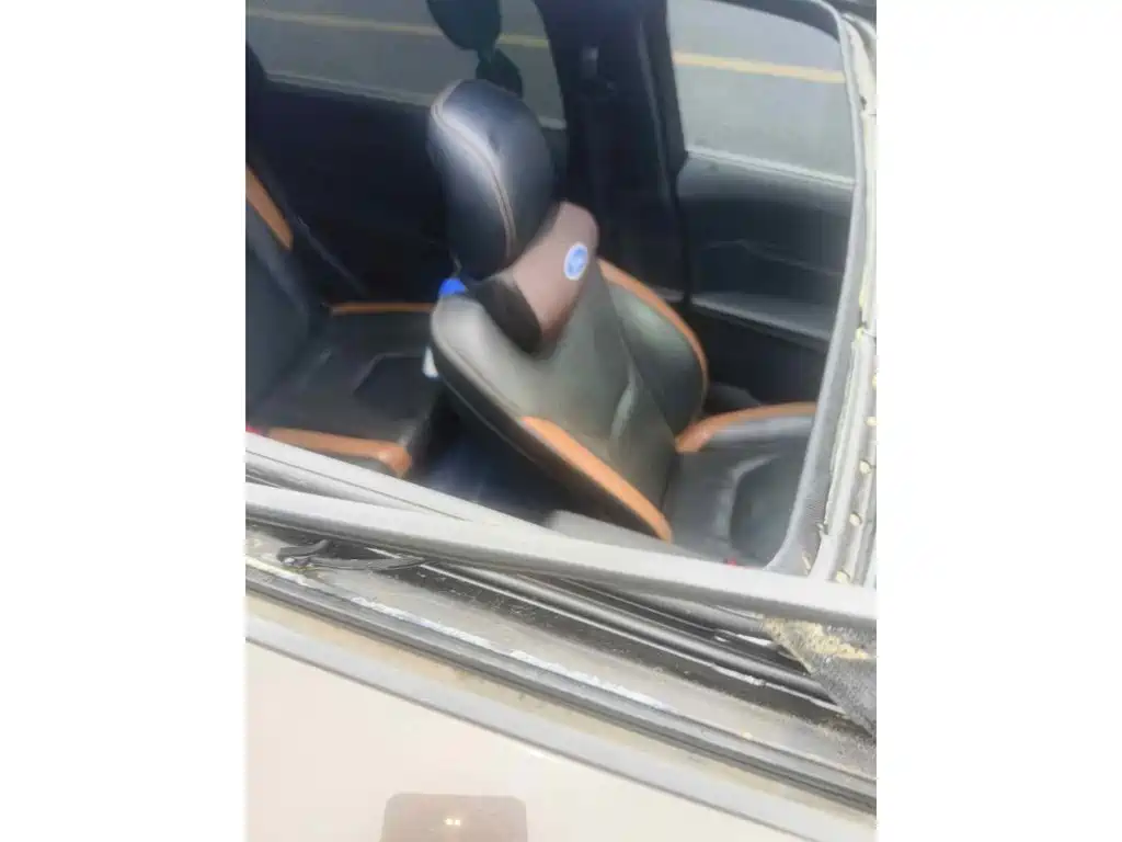 Фото 6 - Ford Edge