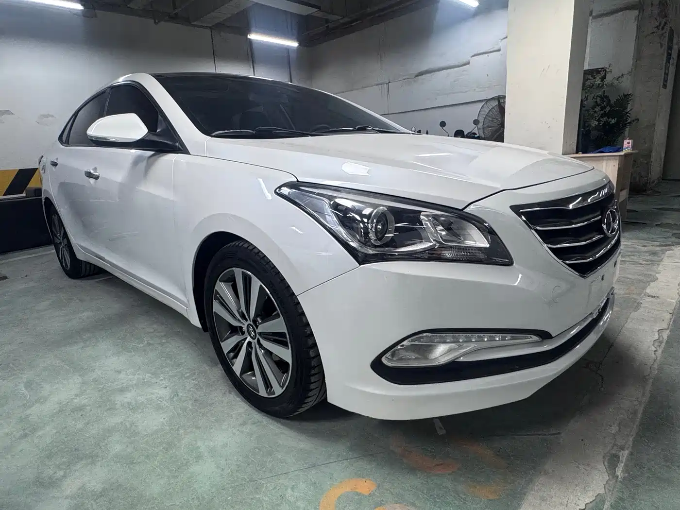 HYUNDAI NAME PICTURE