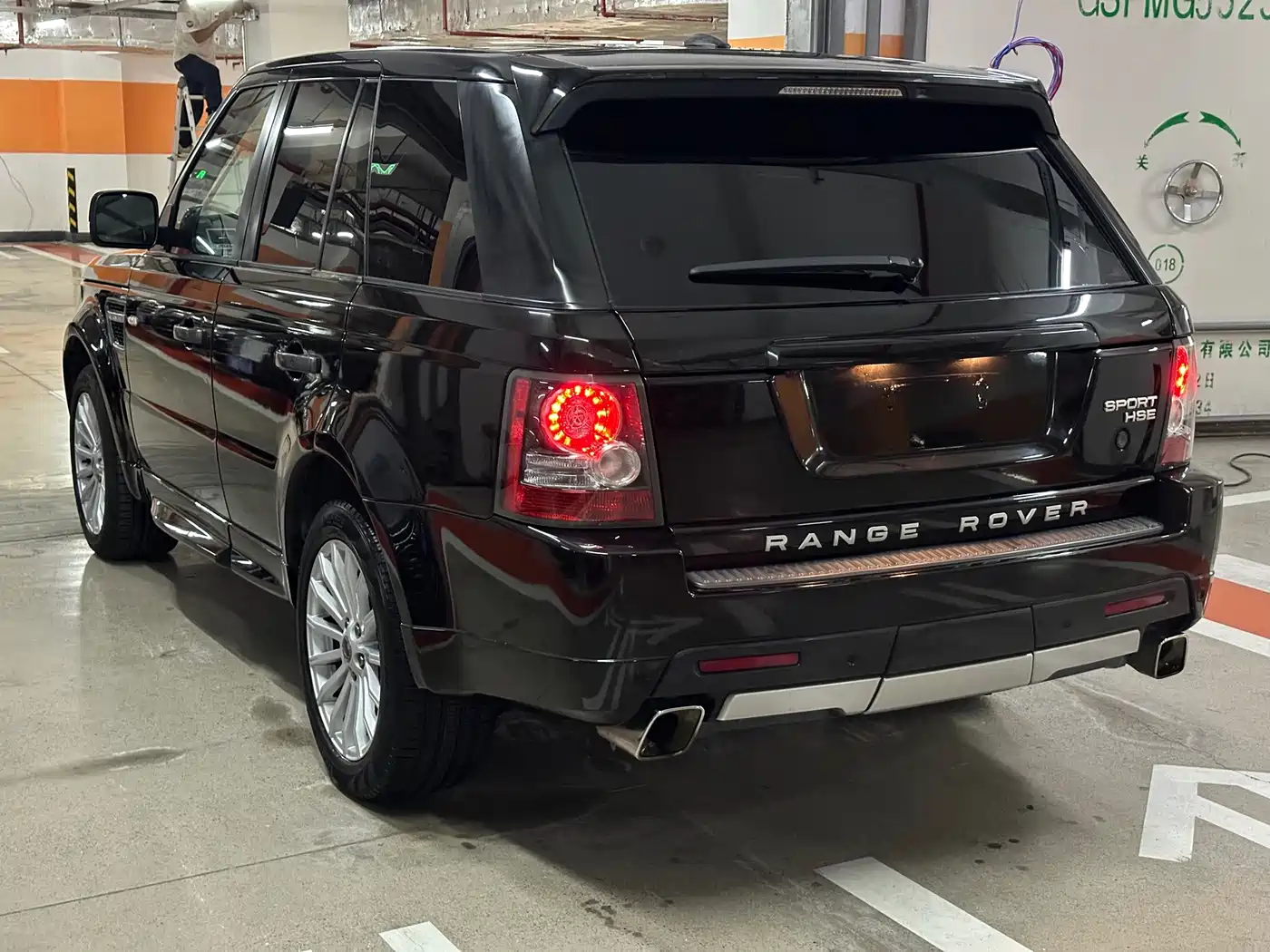 Land Rover Range Rover Sport 2010 2011 5.0 NA V8 HSE