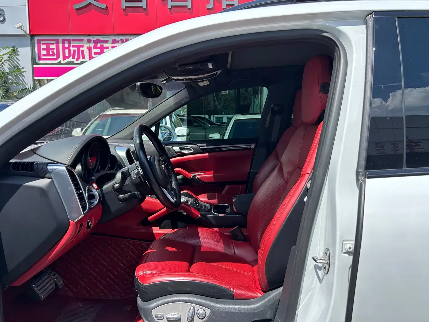 Фото 7 - Porsche Cayenne