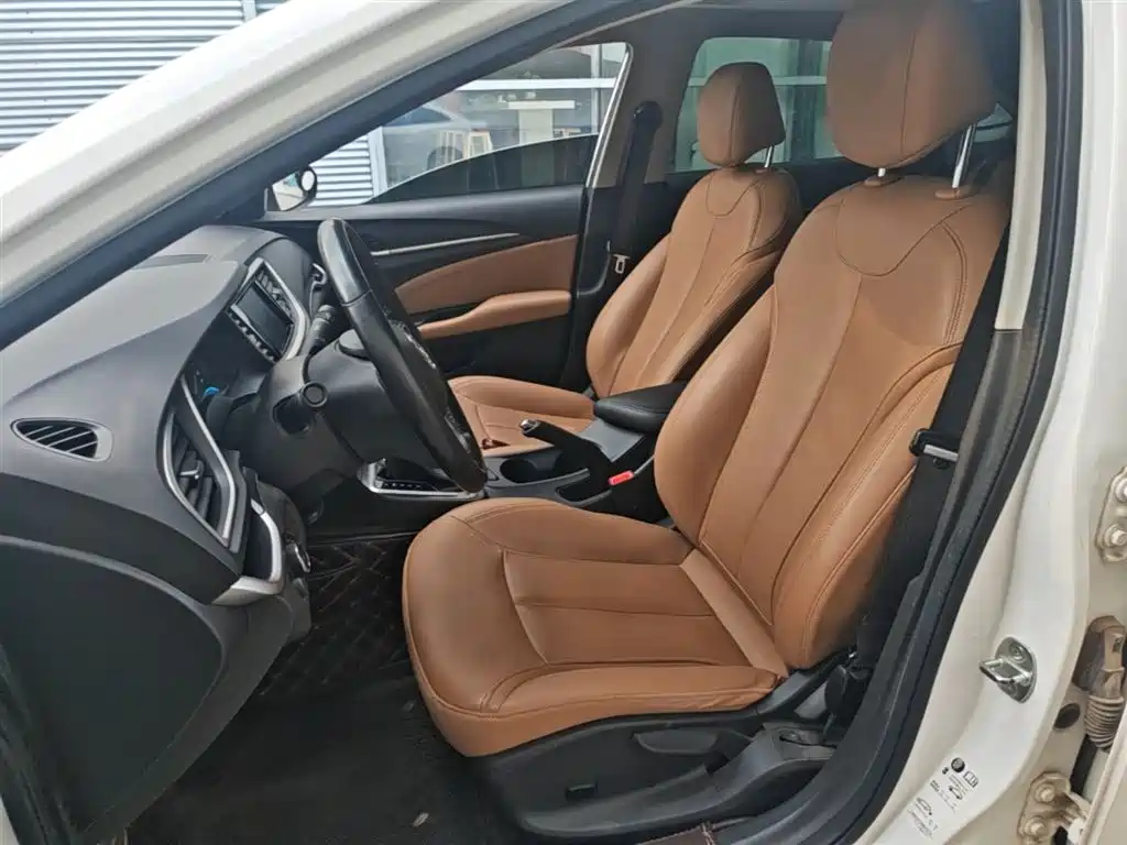 Buick Excelle 2018 18T Automatic Flagship фото 15