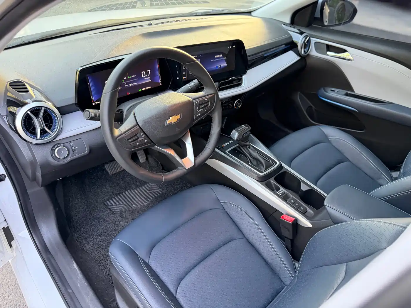 CHEVROLET CRUZE