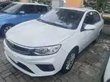 Фото 2 - Geely Vision