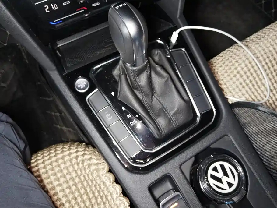 Volkswagen Magotan 2023 Model 2 Million Commemorative Edition 380TSI DSG Flagship фото 16