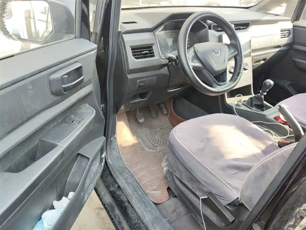 Wuling Motors Wuling Hongguang PLUS 2020 2020 1.5L Manual Standard 5-seater