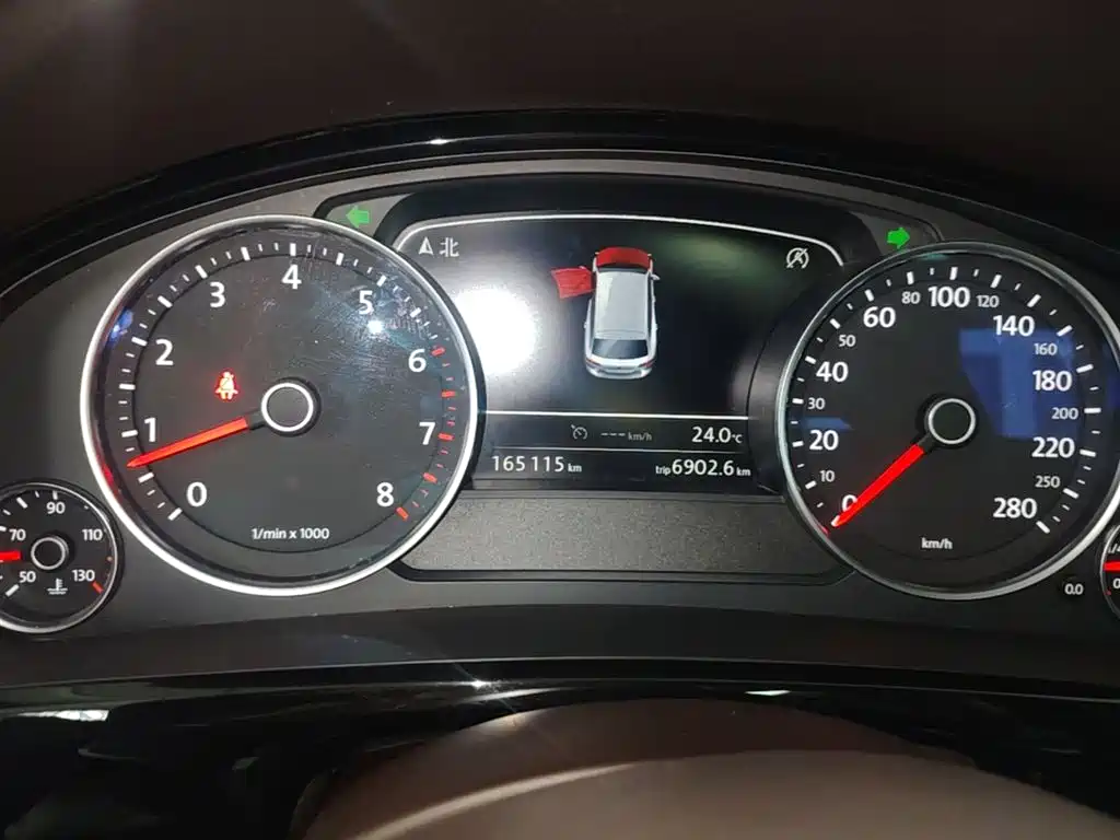 Volkswagen Touareg 2016 3.0TSI Glamour Edition фото 12