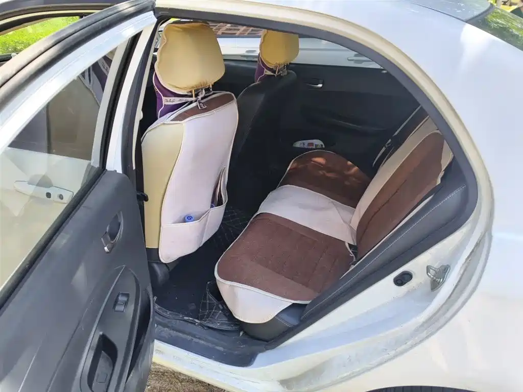 BYD F3 2020 1.5L Manual Premium Edition фото 13