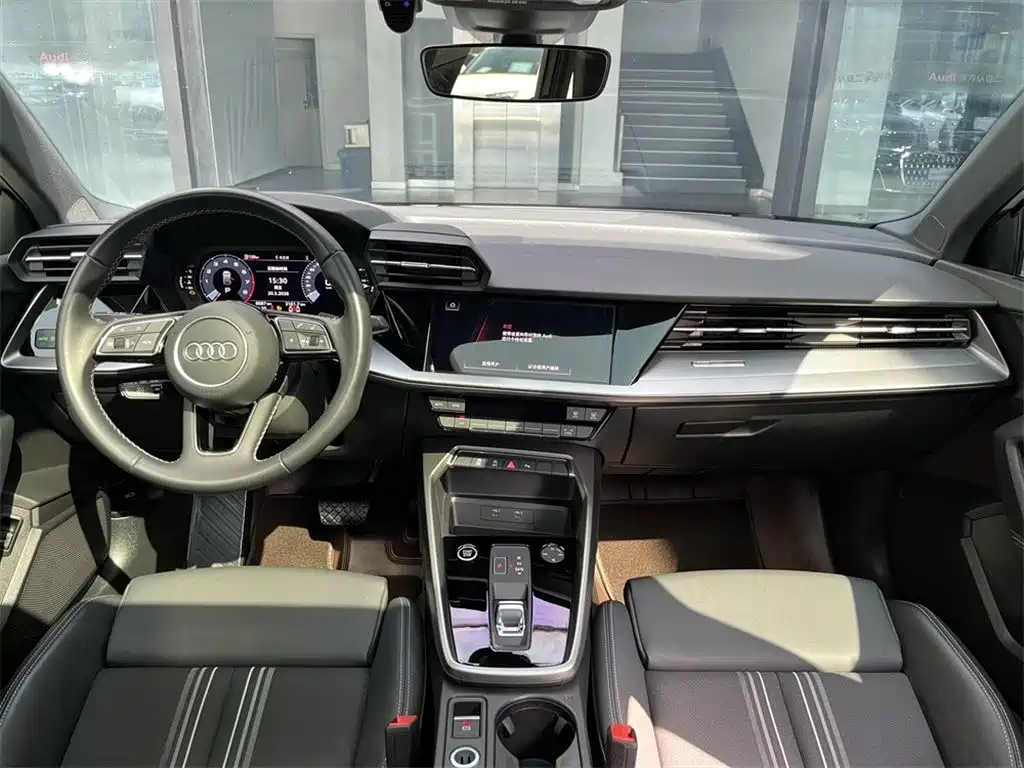 Audi A3 2024 Model Sportback 35 TFSI Fashion Sport фото 6