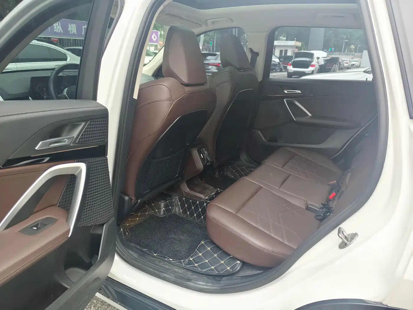BMW X1 2023 sDrive20Li X Design Package фото 8