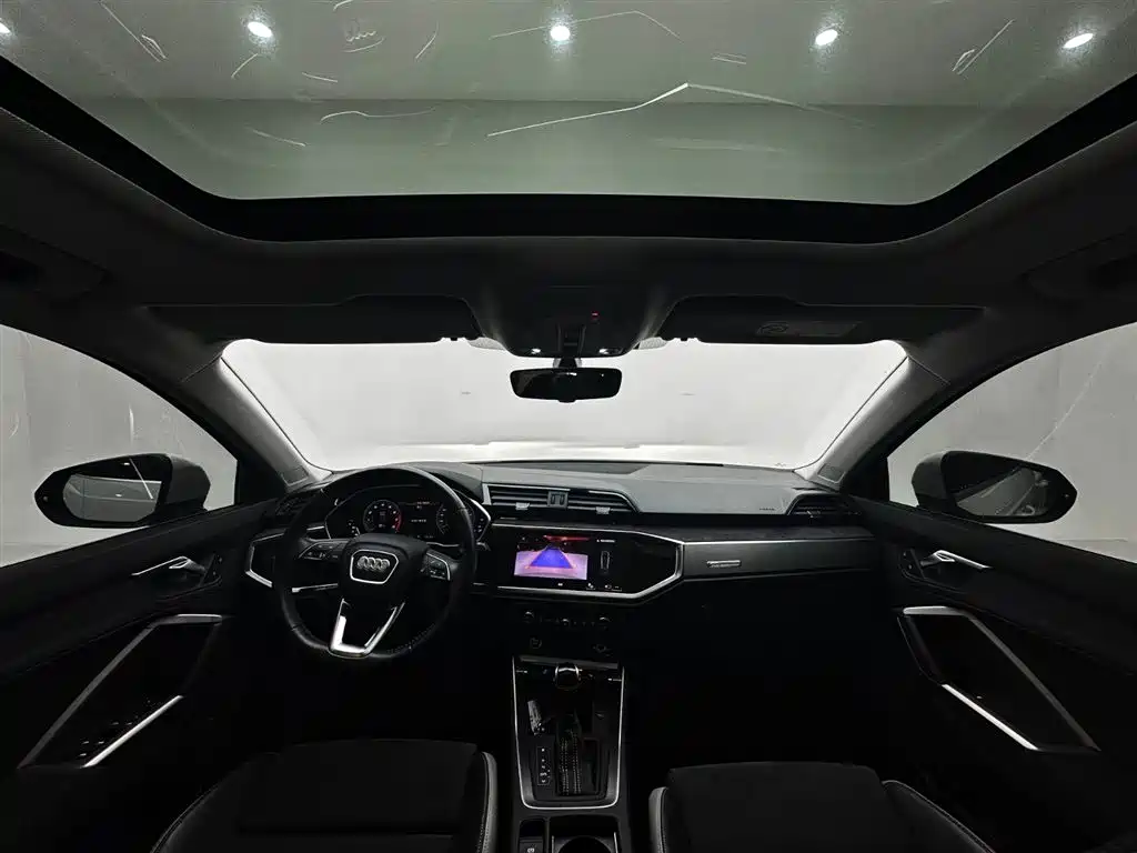 Audi Q3 2022 35 TFSI Fashion Dynamic фото 10