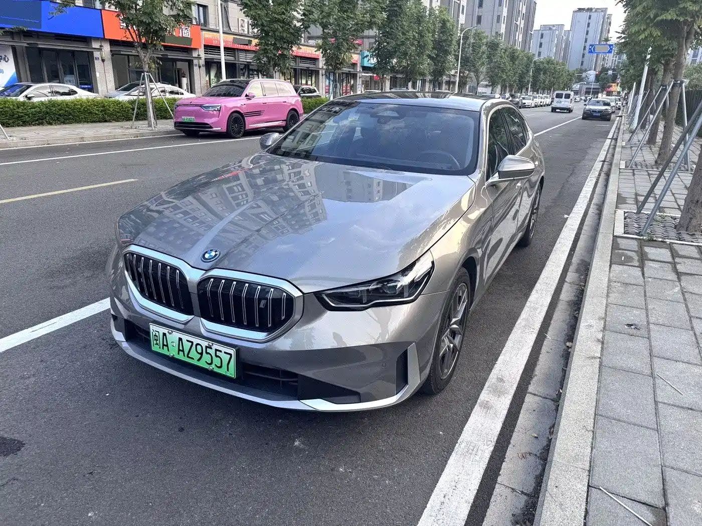 BMW i5 2024 2024 eDrive 35L Premium Model M Sport Package