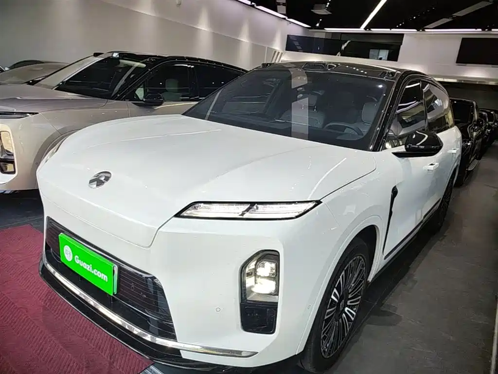 NIO ES8 2025 Model 6-Seat Executive Luxury Edition