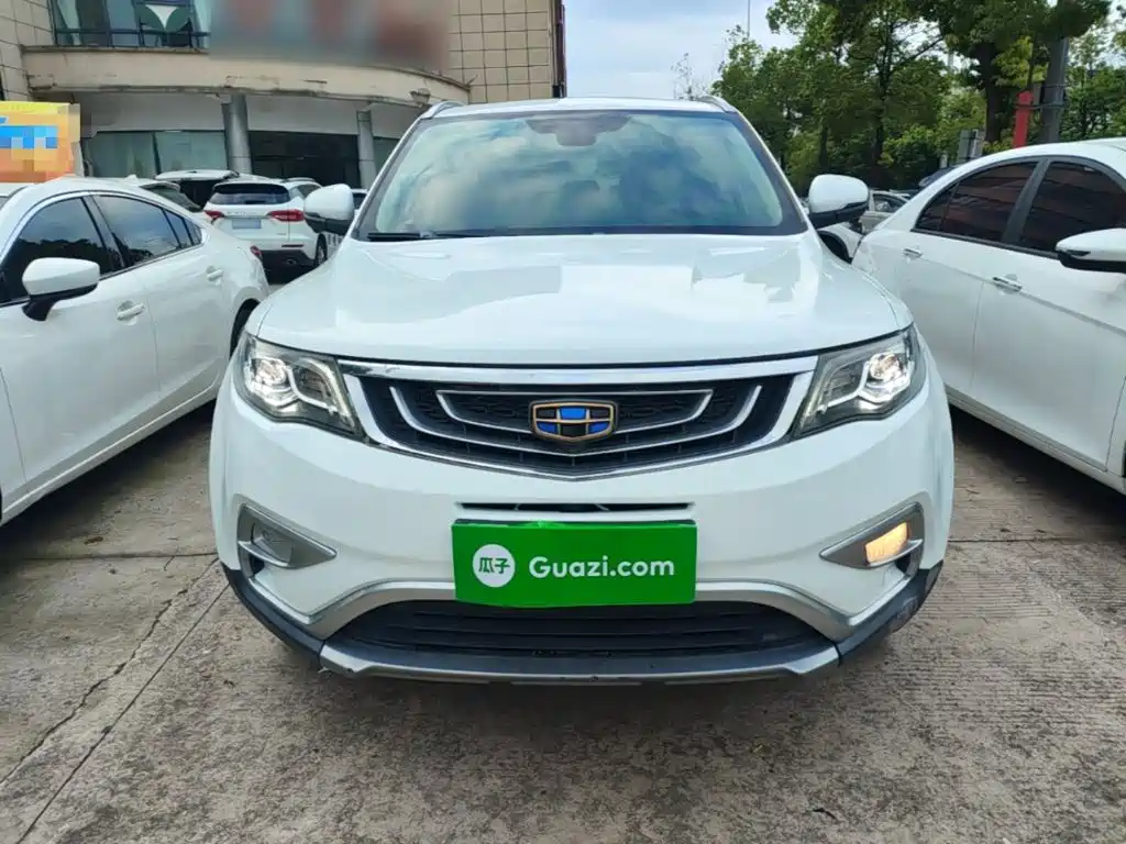 Фото 3 - Geely Atlas