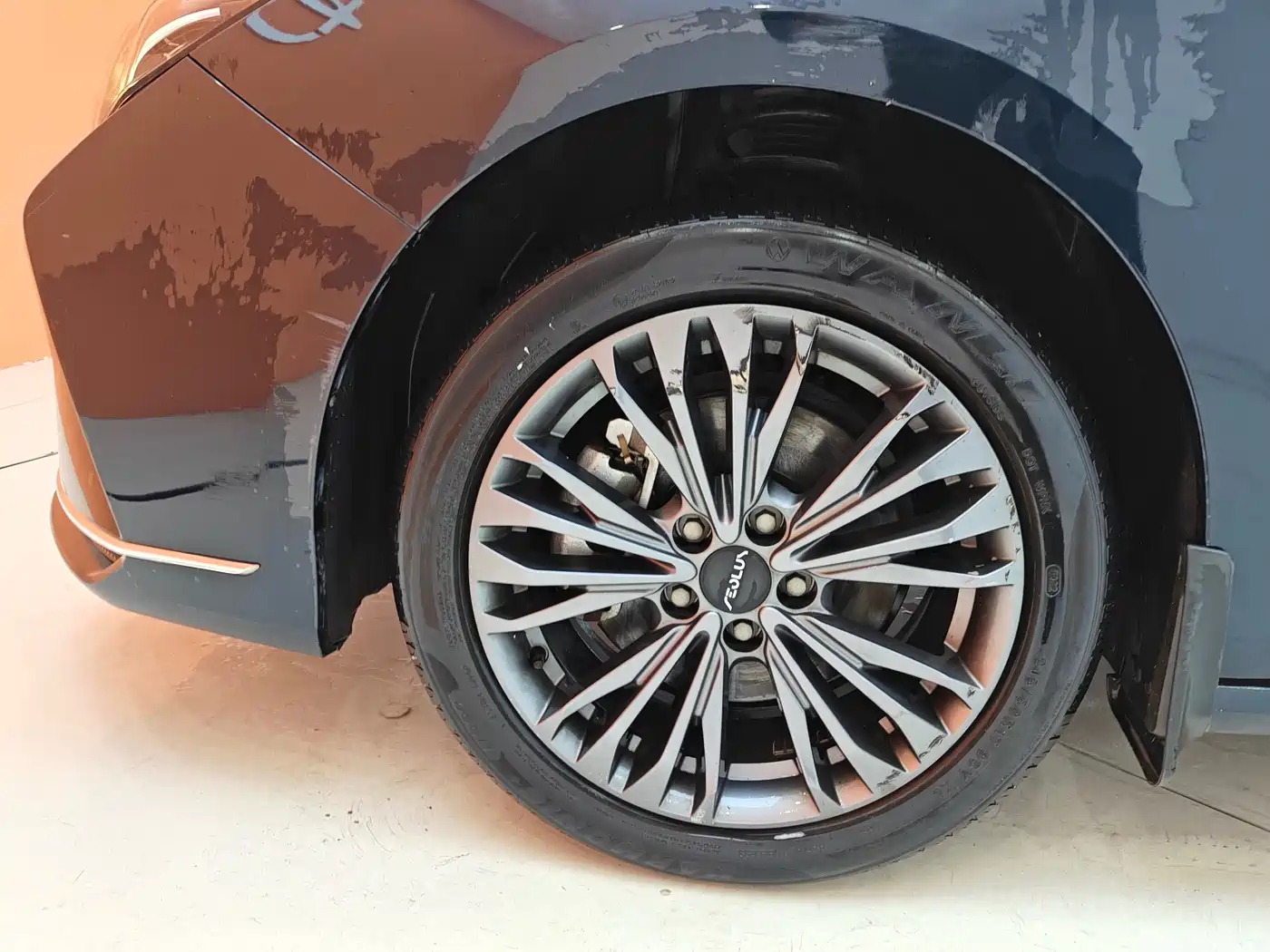 DONGFENG YI HYUN MAX