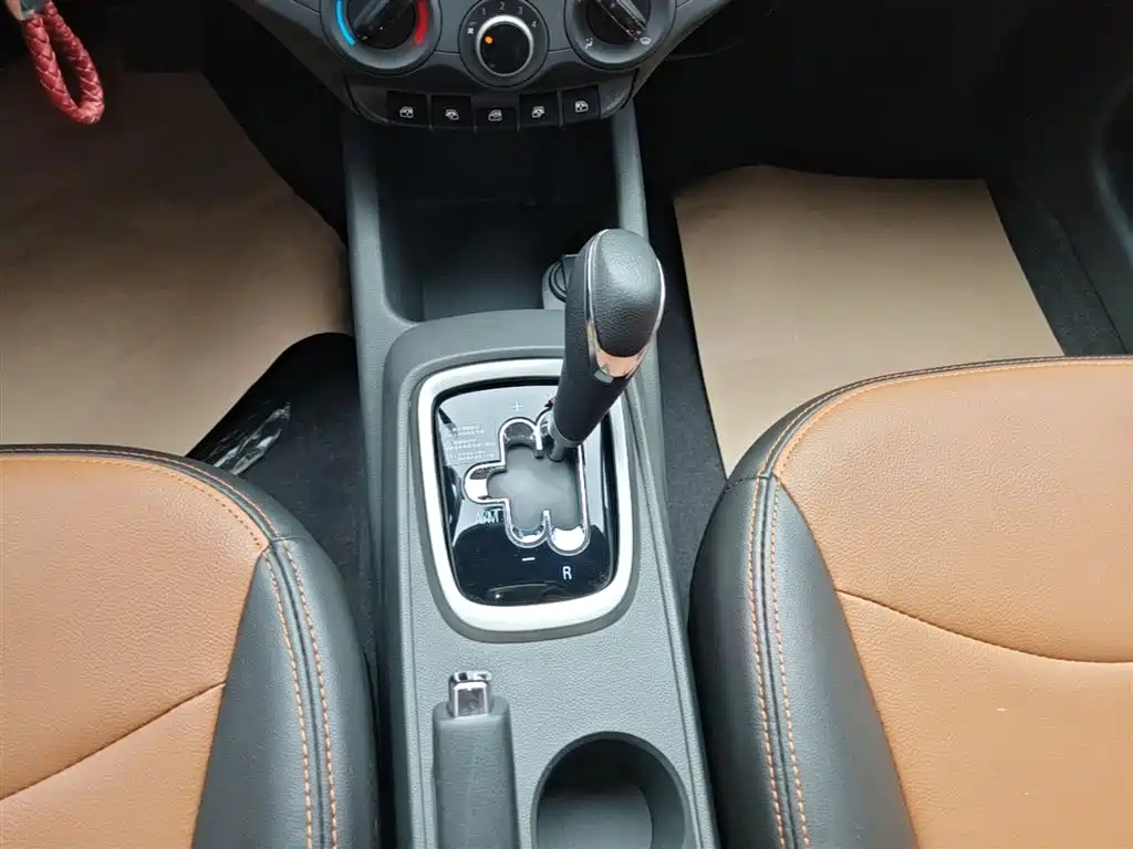 Chevrolet Sail 2018 Sail 3 1.3L AMT Ideal фото 14