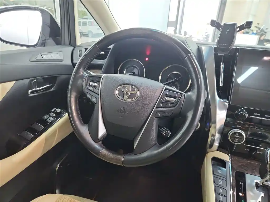 Toyota Alphard 2023 Dual Hybrid 2.5L Ultimate Gold Edition фото 3