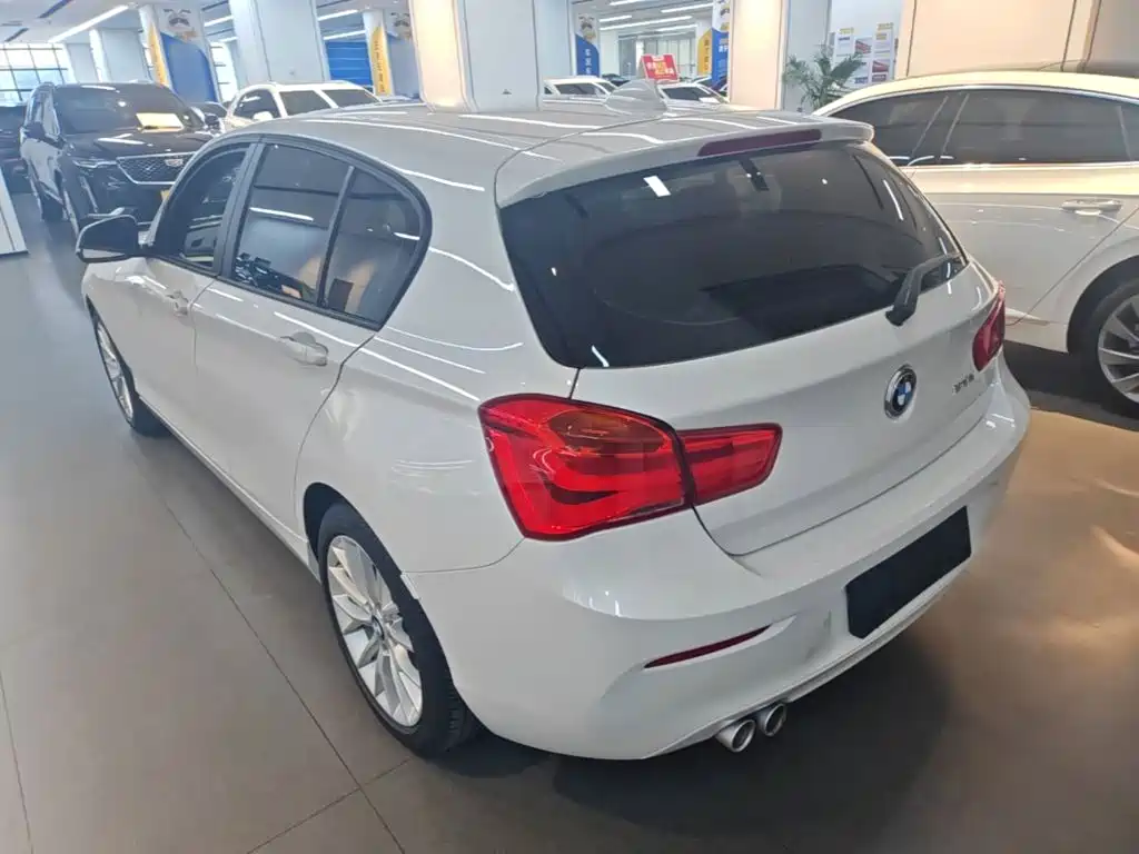 صورة 5 - BMW 1 Series (Import)