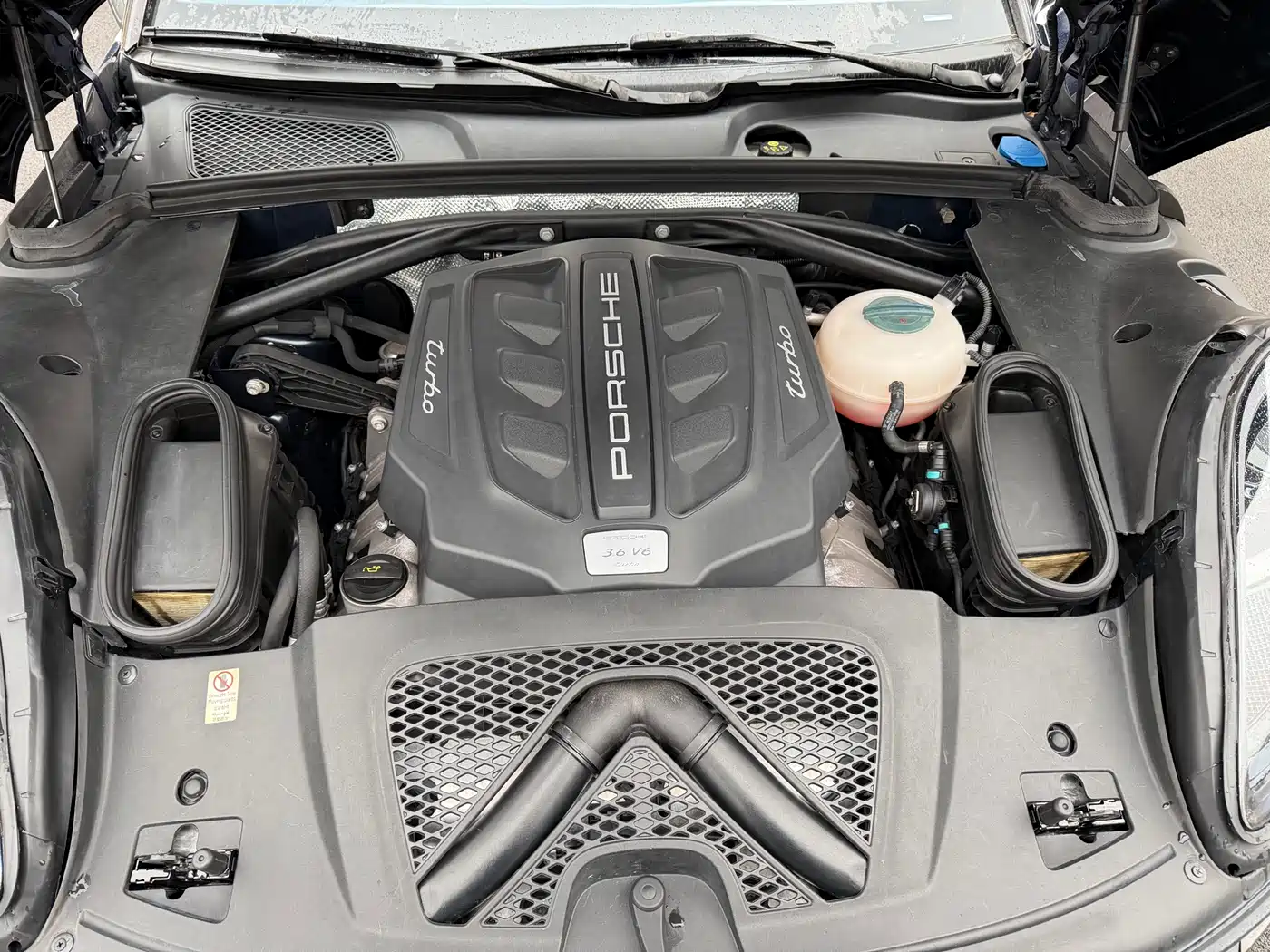Porsche Macan 2014 Macan Turbo 3.6T фото 17