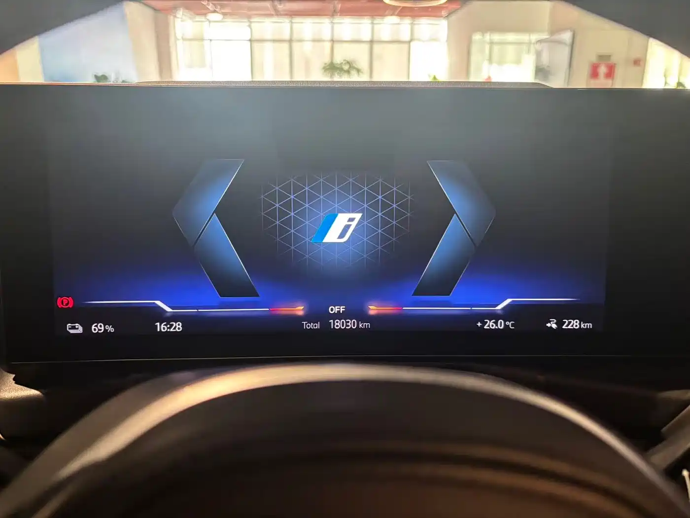 Фото 16 - BMW i3