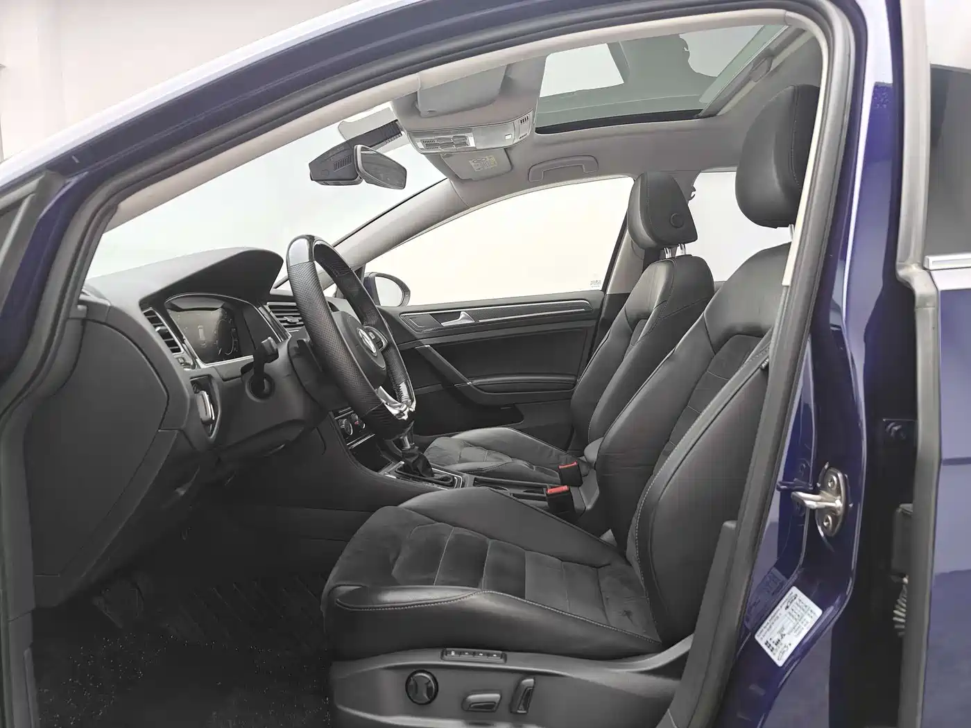 Volkswagen Golf 2019 280TSI DSG Luxury China VI фото 8