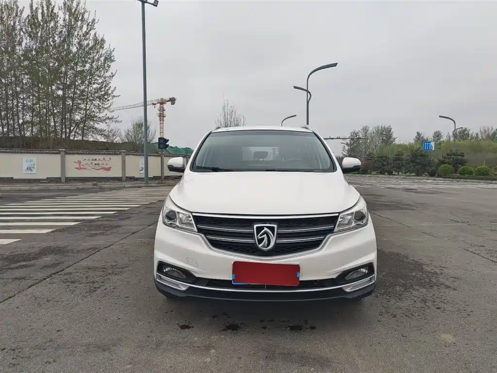 Baojun 730 2020 2019 1.5T CVT Fashion Edition 7-Seater China VI