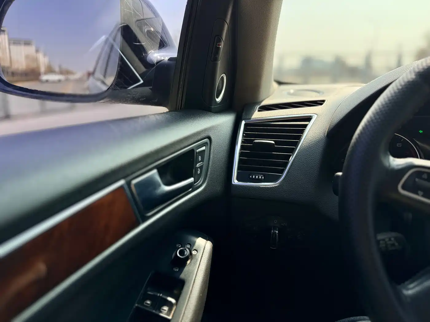 Audi Q5 2011 2.0TFSI Progressive фото 15