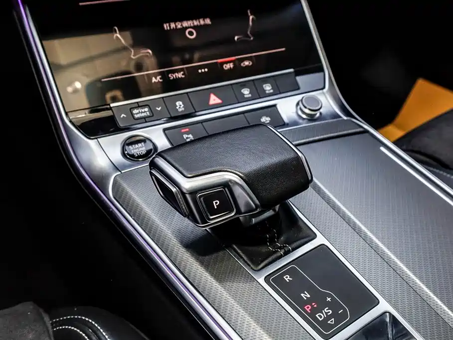 Audi A7L 2024 45TFSI S-line Dream Edition Crystal Package фото 33
