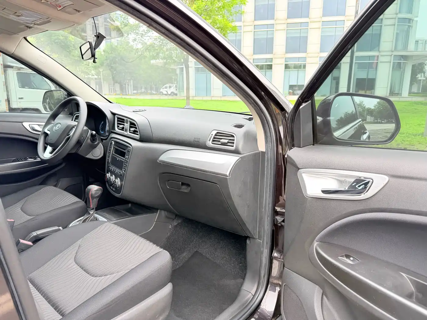 FAW Junpai D60 2015 2015 1.8L Auto Premium