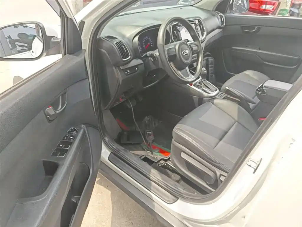 Kia KX3 Smart Run 2017 1.6L Automatic Proud Elegance Edition фото 16