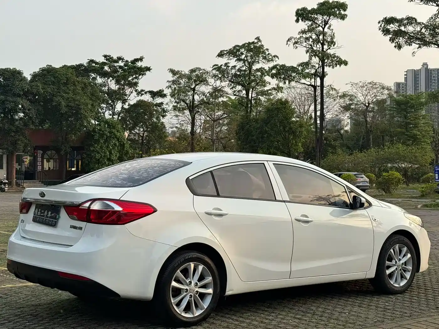Kia K3 2017 1.6L Automatic 15th Anniversary Special GLS фото 5