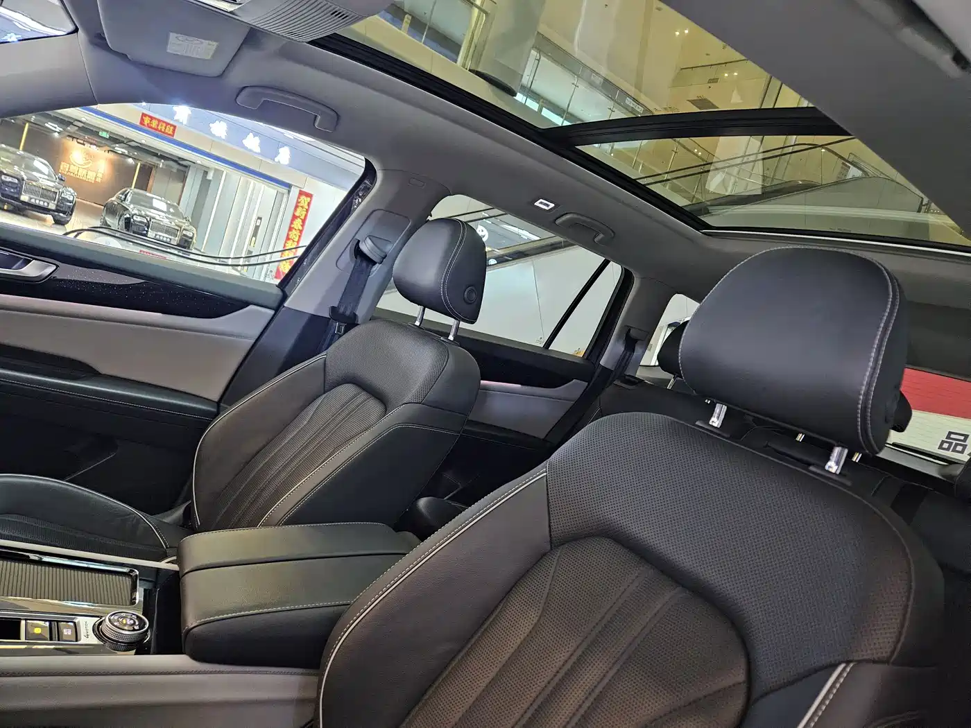 Volkswagen Teramont 2021 380TSI 4WD Premium Luxury Edition фото 12