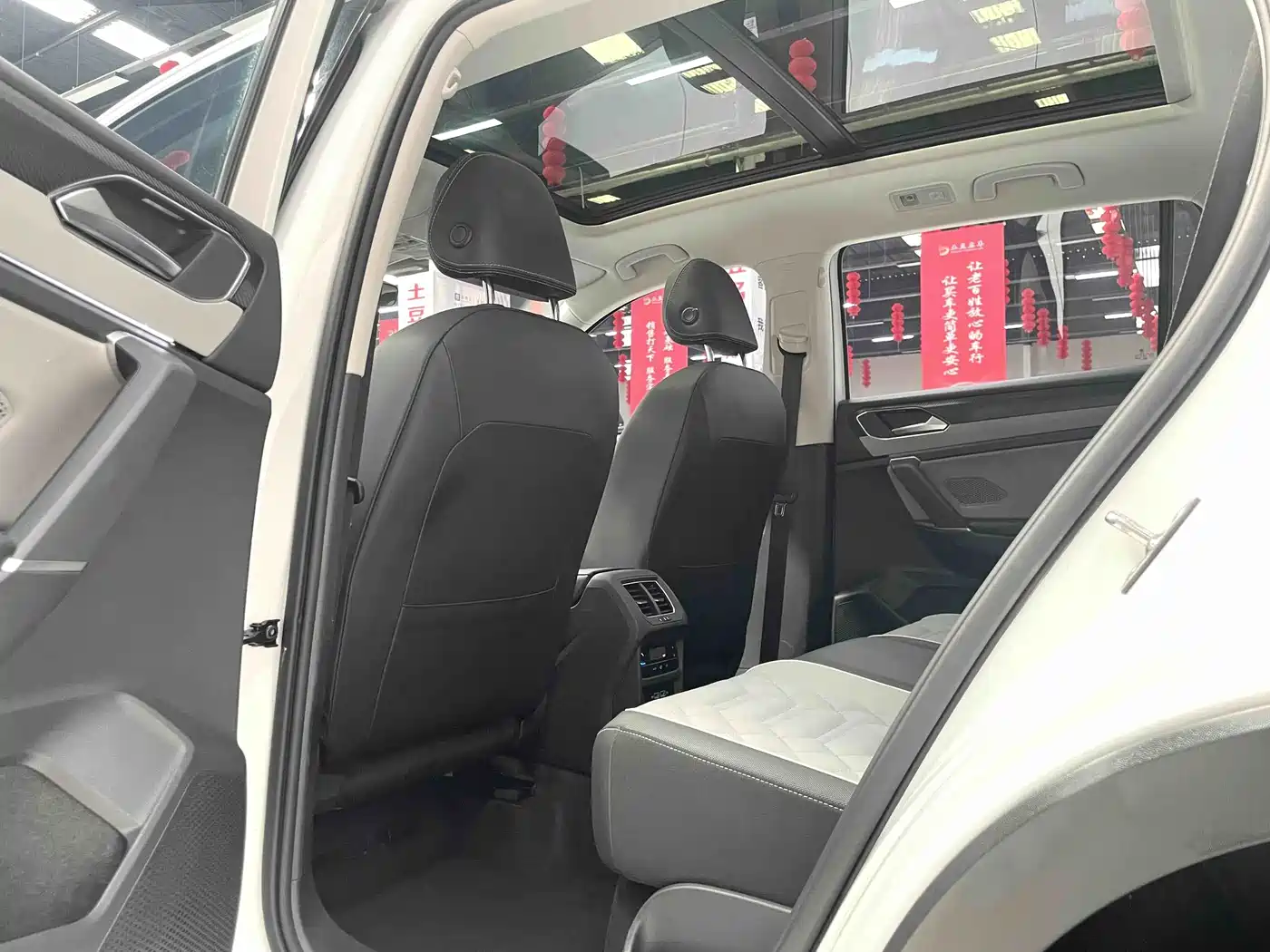 Volkswagen Tayron 2023 280TSI 2WD Luxury Plus Advanced Edition фото 10
